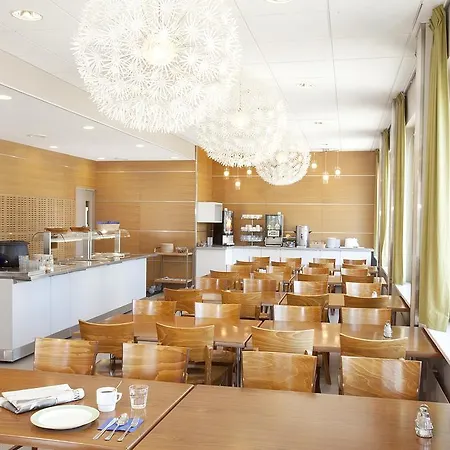 Hotel Ava 3*